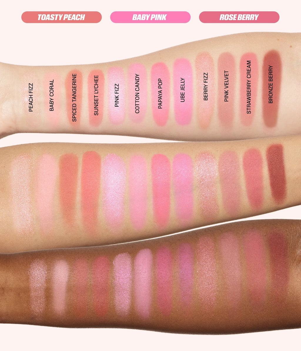 Huda Beauty - Blush Filter Blurring Blushlighters Palette