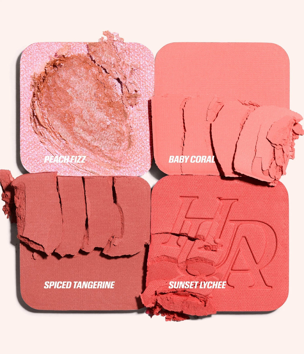 Huda Beauty - Blush Filter Blurring Blushlighters Palette